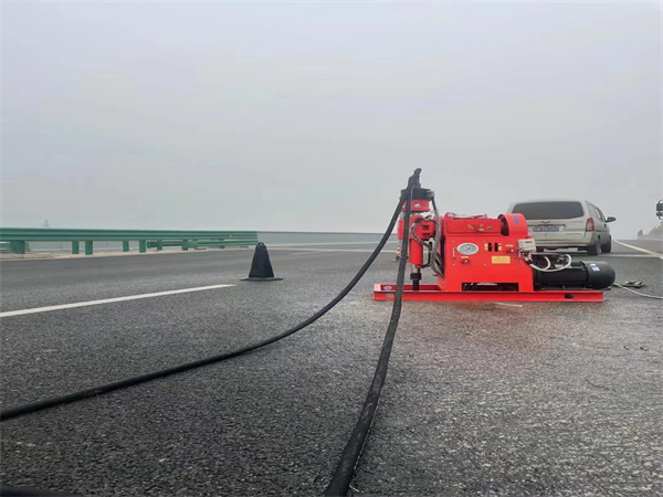 峄城马路路基路面开裂下沉注浆加固灌浆